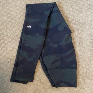ALO leggings